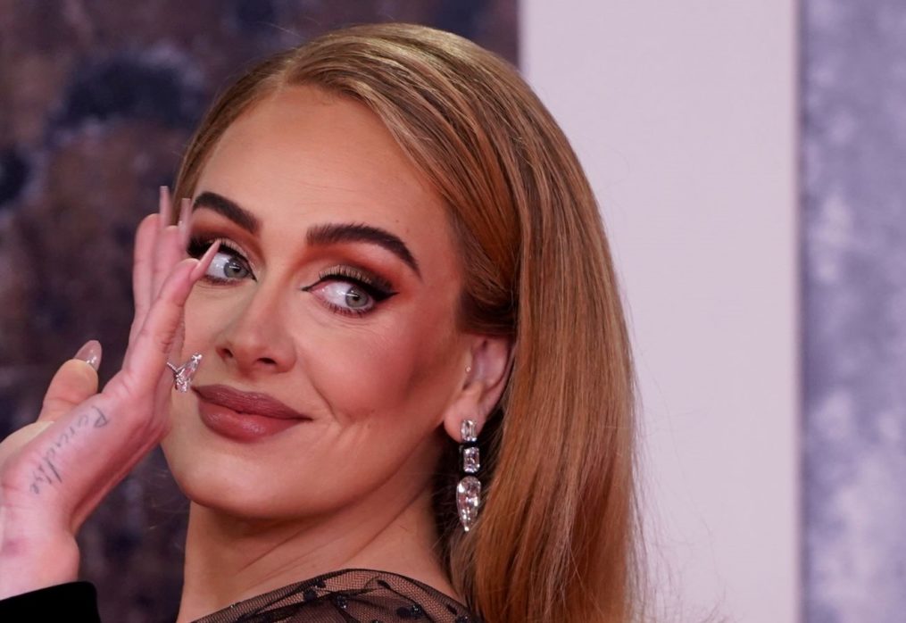 Adele’den sahnelere duygusal veda: Hayatım bin kat daha uygun